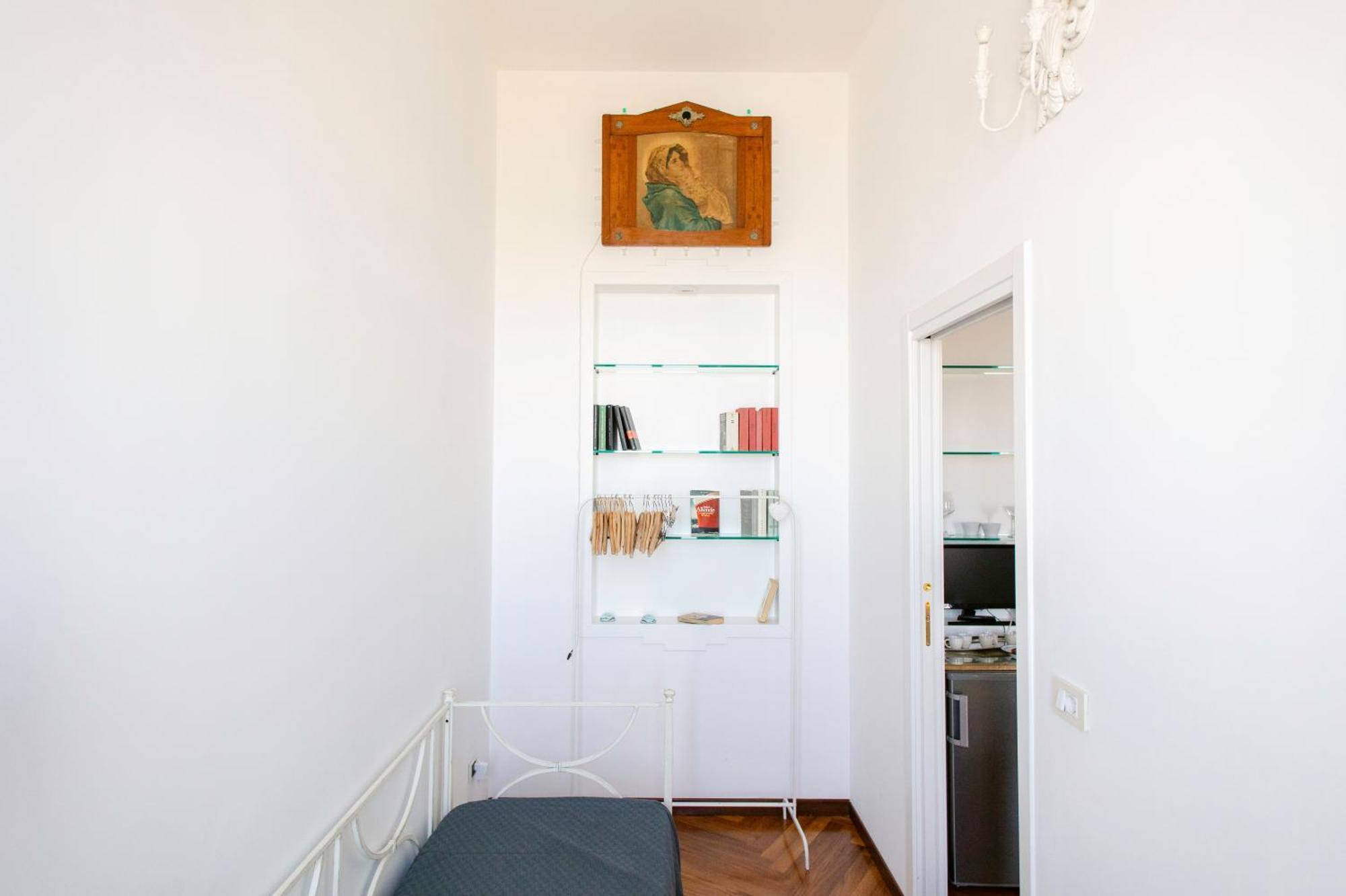 Luxury Eugy - City Center & Seaview Apartment Bari